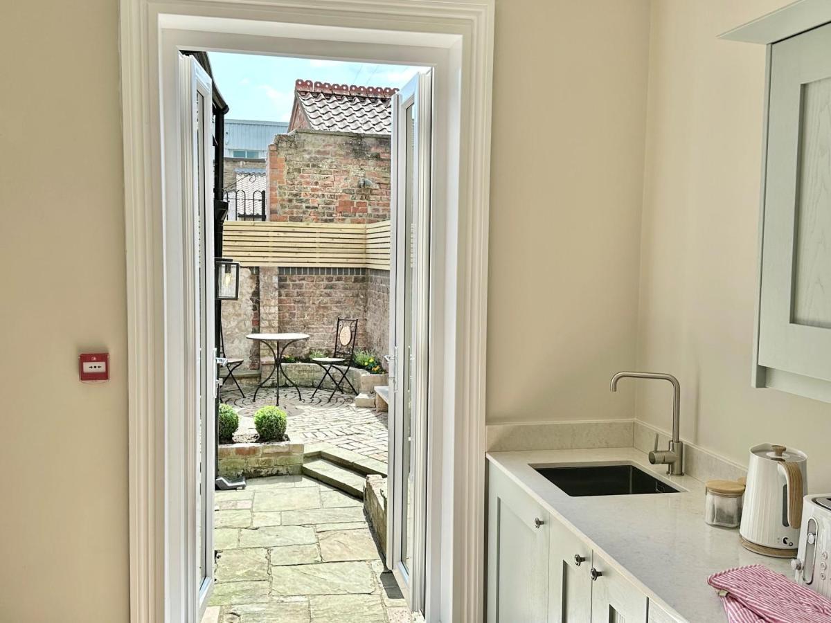Guildhall Garden York Bagian luar foto